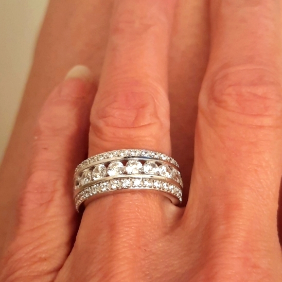 925 Sterling Clear Topaz Channel Ring - Picture 2 of 4